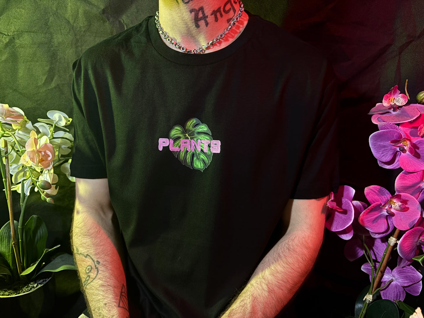 T-SHIRT NOIR PLANTS