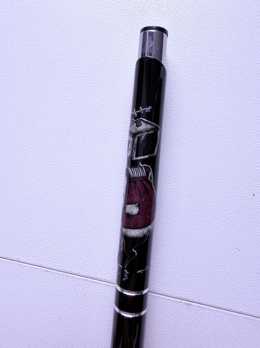 STYLO NOIR FANTÔME AU VISAGE TELEVISION